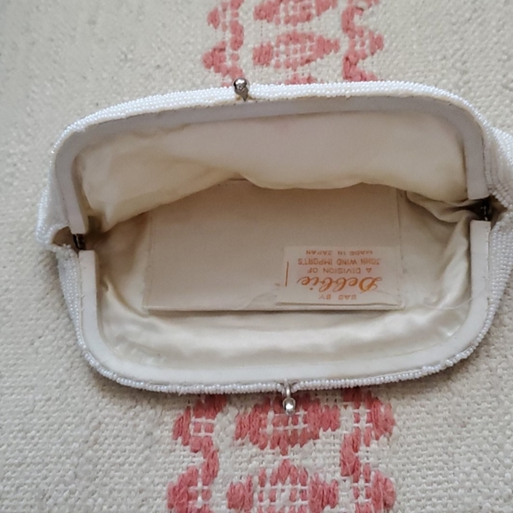 Clutch - Picture 4 of 4